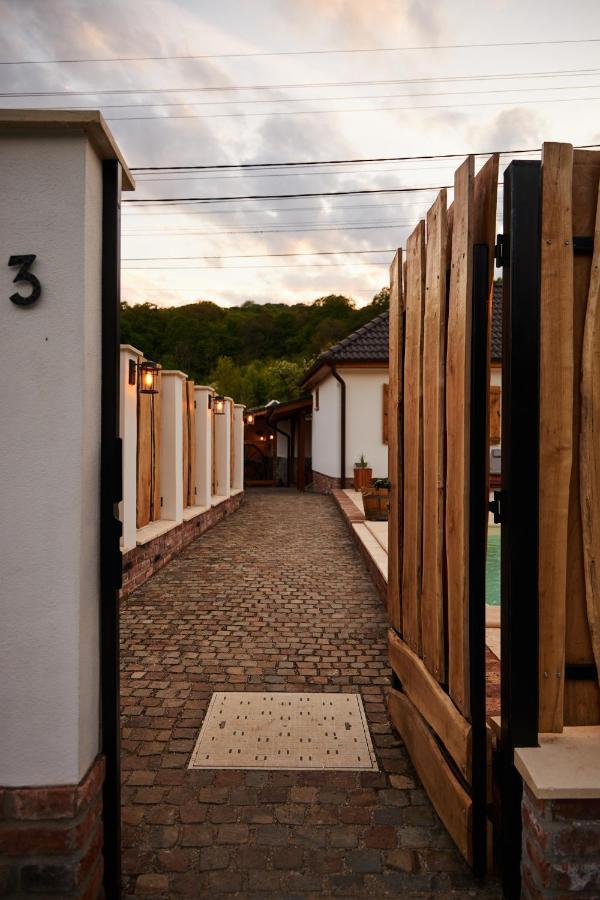 Complex Butoaiele Transilvaniei - Cazare & Spa - Natura - Relaxare Медиаш Экстерьер фото