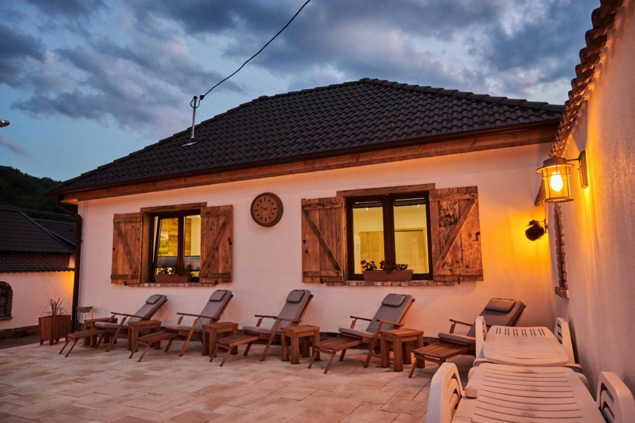 Complex Butoaiele Transilvaniei - Cazare & Spa - Natura - Relaxare Медиаш Экстерьер фото