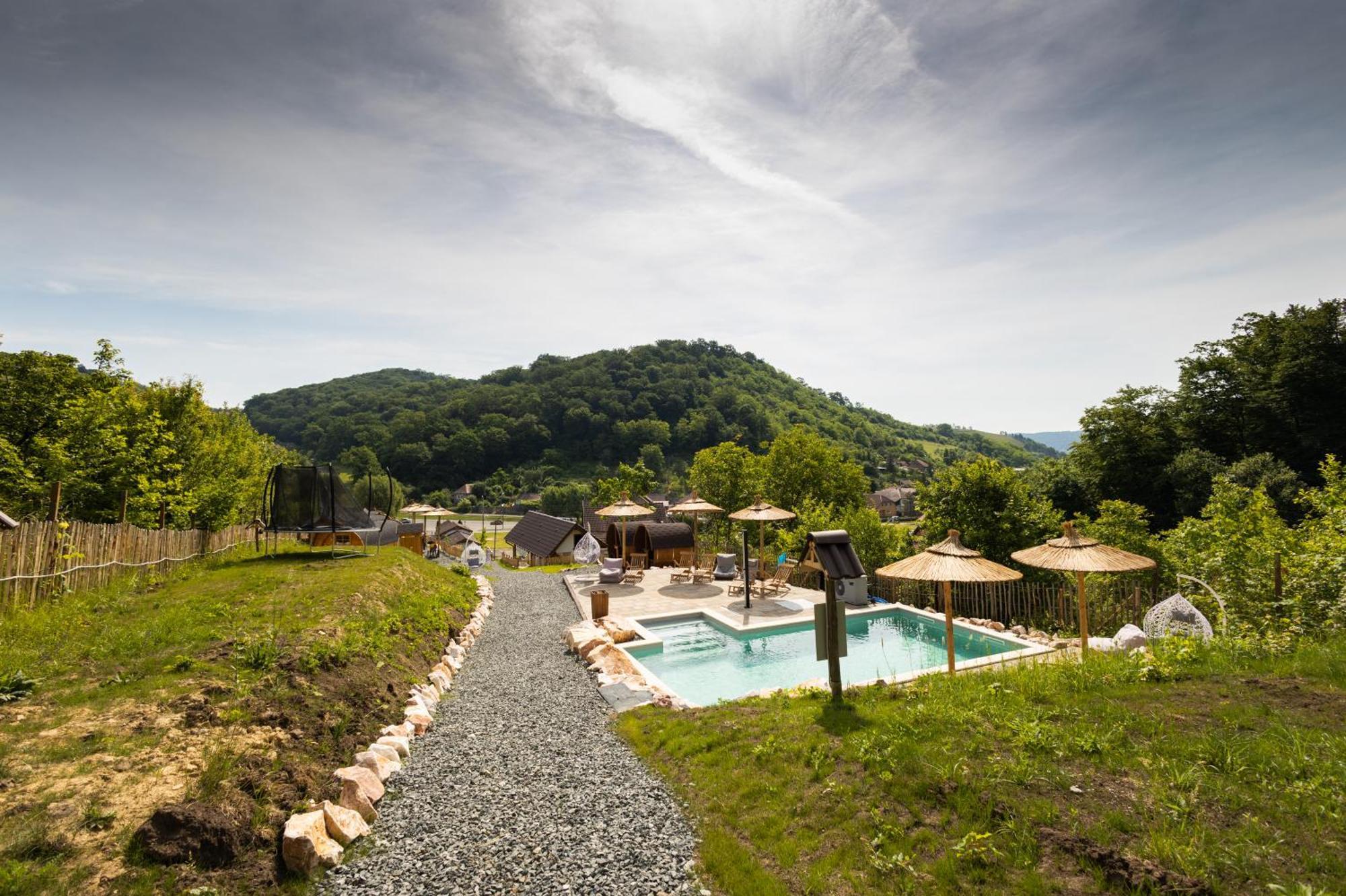 Complex Butoaiele Transilvaniei - Cazare & Spa - Natura - Relaxare Медиаш Экстерьер фото